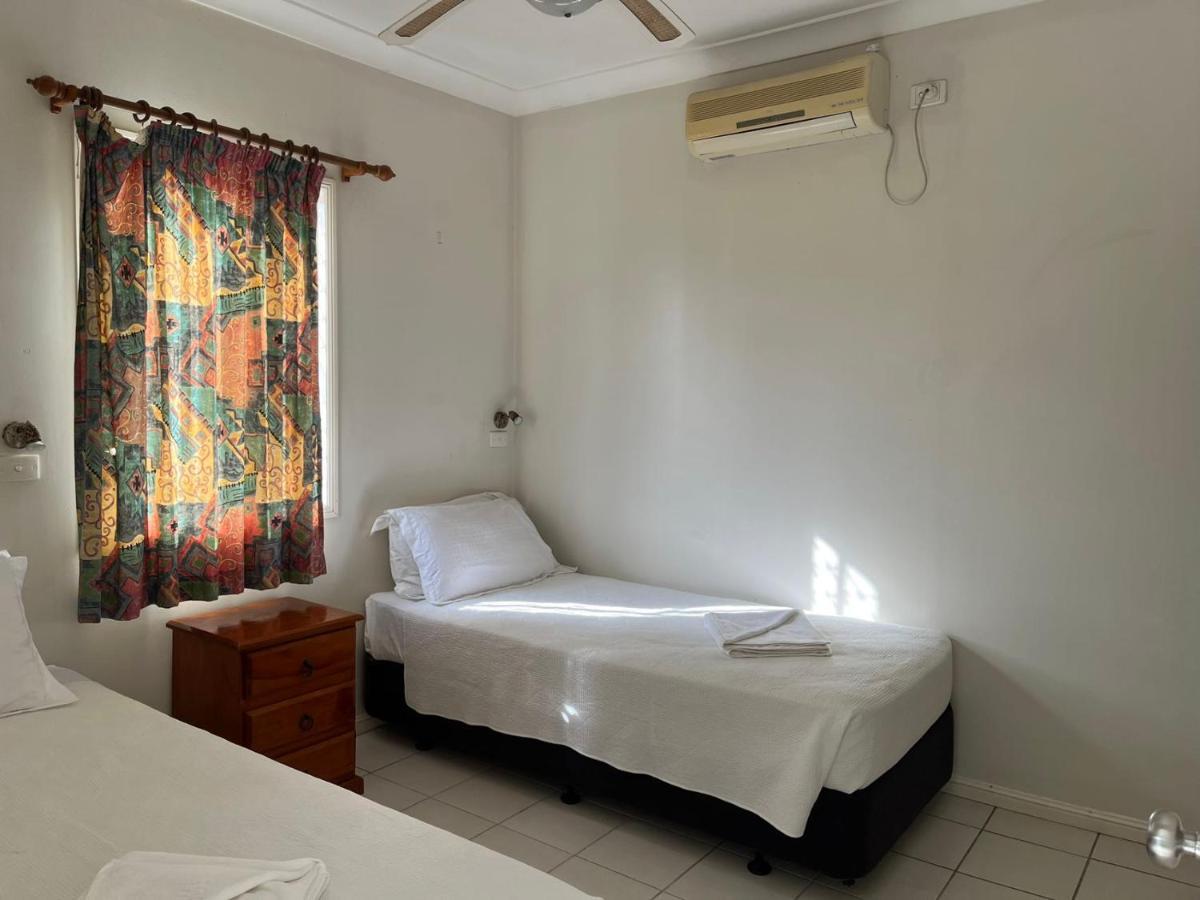 Tradewinds Villas Port Vila Exterior photo